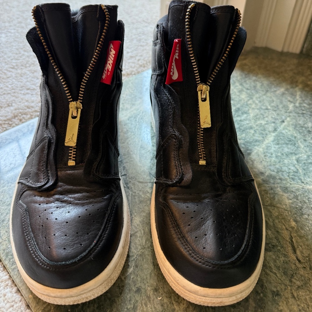 Like new | Wmns Air Jordan 1 Retro High Zip 'Black | 8.5